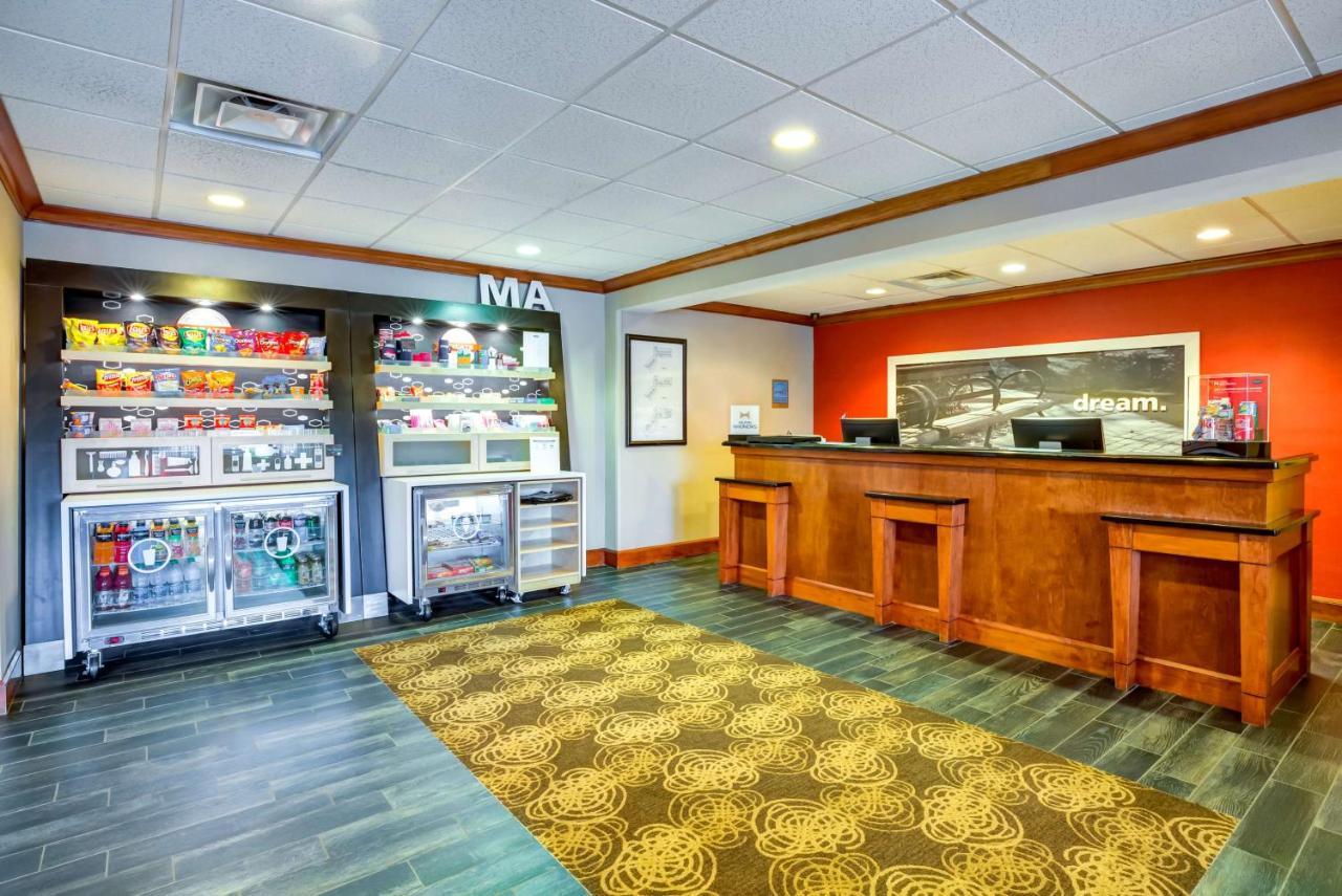 Hampton Inn Boston-Norwood Exteriér fotografie